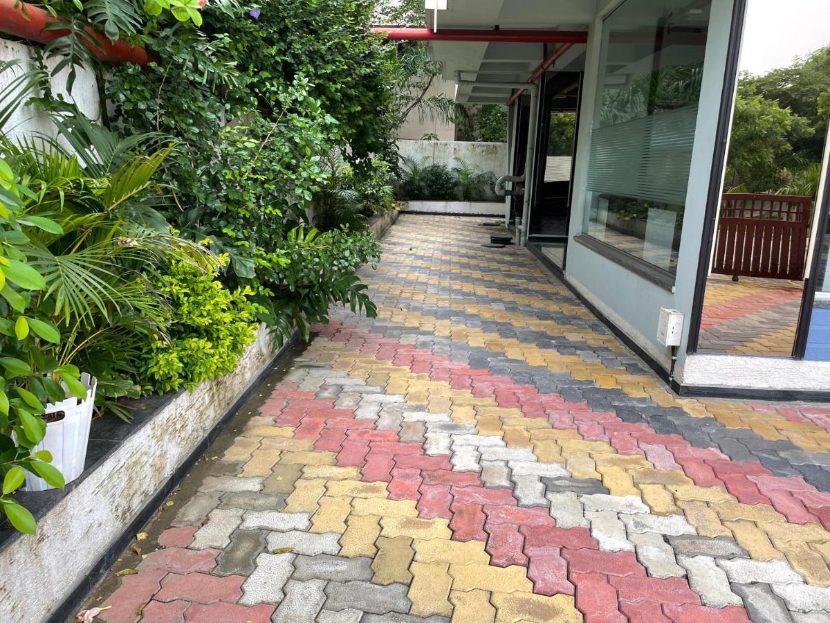 Hotel Airport Kk Nagpur Exterior photo